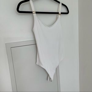 🕊 New BABATON bodysuit top from aritizia 🕊